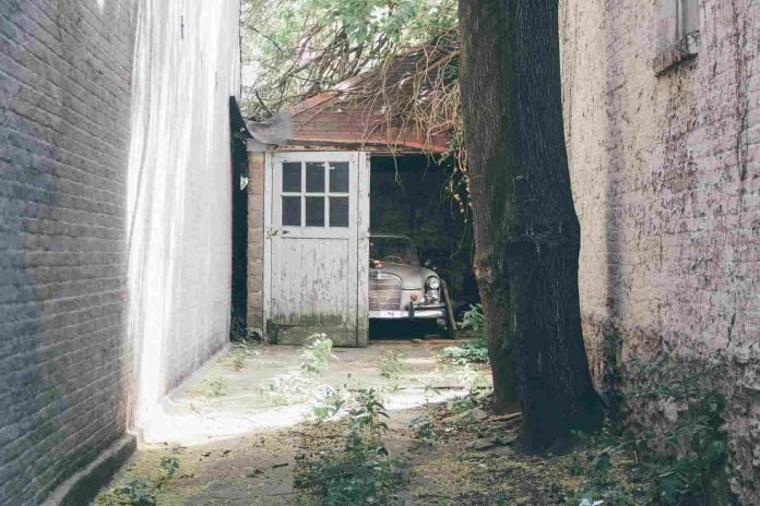 GARAGE DOORS