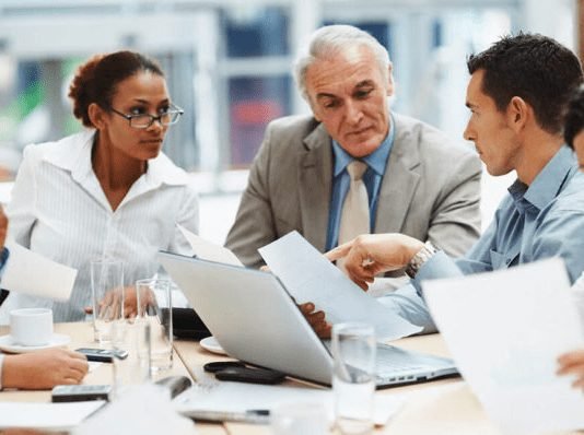 How do people become certified as business coach in Pakistan? How do people become certified as a business coach in Pakistan?