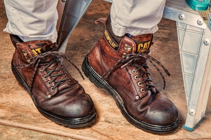 Walkin' the Walk: How to Choose the Best Safety Boots for Your Site Job?