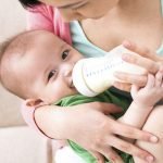 Breastfeeding Vs Bottle feeding