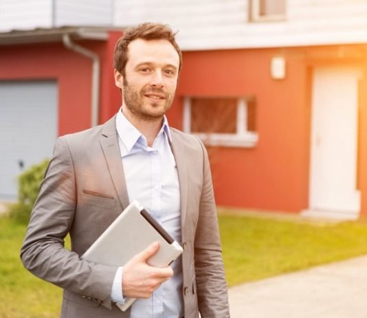 The Complete Guide That Makes Choosing the Best Real Estate Agent Easy The Complete Guide That Makes Choosing the Best Real Estate Agent Easy