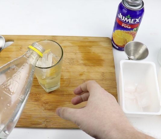 Gin & Tonic Gin &; Tonic