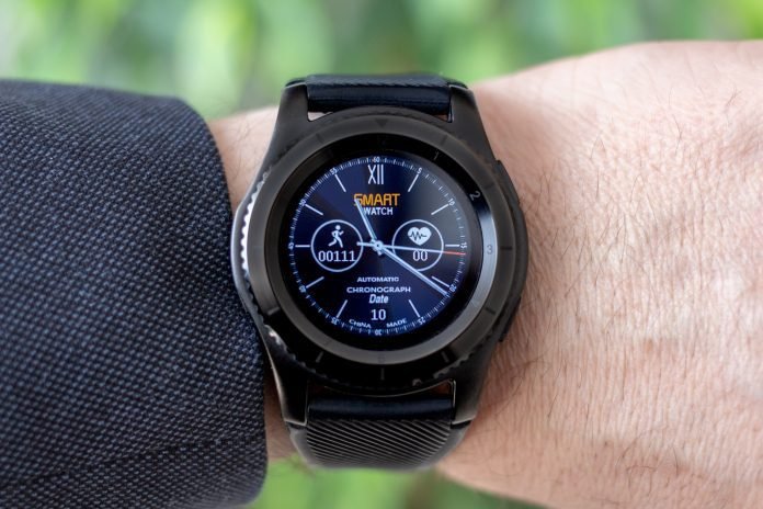 Features that should be considered when buying the best smartwatch
