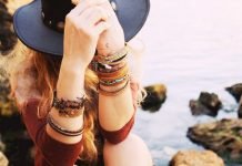 How to Wear Jewelry: A Basic Guide for Women How to Wear Jewelry: A Basic Guide for Women