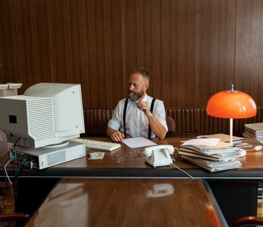 From Credit Card Debt to Cash: A Guide on Moneylenders and the Loans They Offer Credit Card Debt