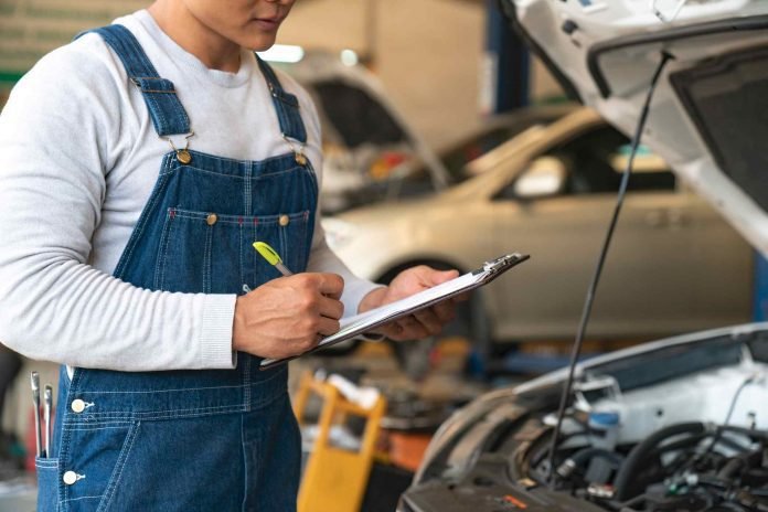 Auto mechanic