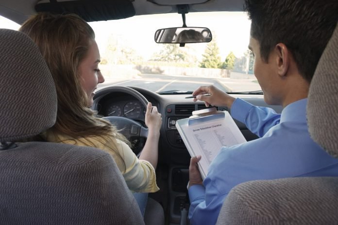 Best Driving School In Twickenham Offering Cheap Driving Lessons