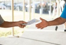 HOW FLYER MAKERS EFFICIENTLY HELP YOU MARKET YOUR BUSINESS BUSINESS