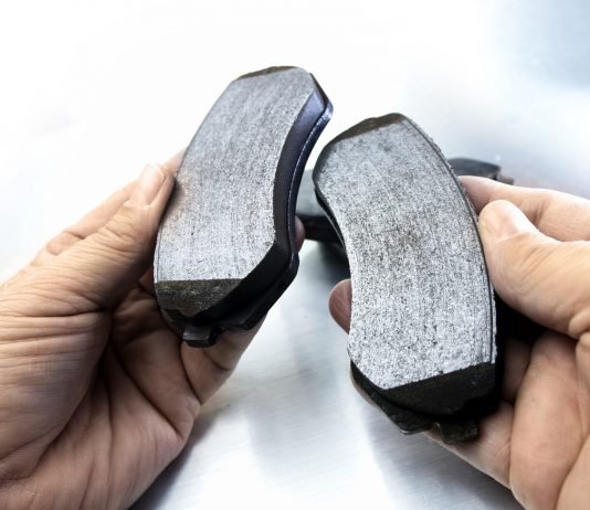 4 Major Signs Your Car Needs New Brakes 4 Major Signs Your Car Needs New Brakes