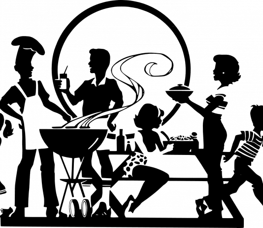 How to Throw an Epic Barbecue Party With Friends and Family How to Throw an Epic Barbecue Party With Friends and Family