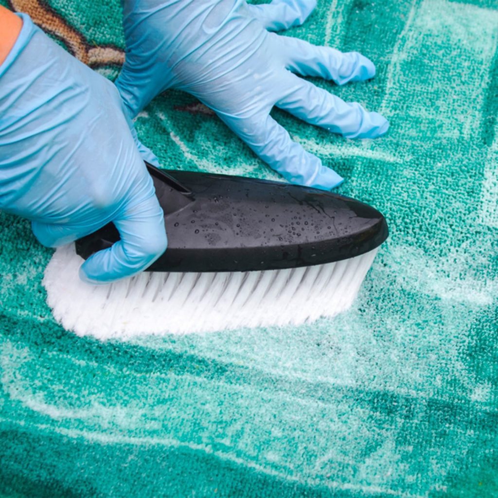 10 ways to save money on rug washing.