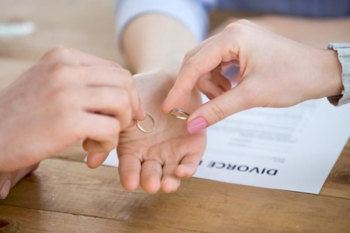 What Are the Advantages of Divorce Mediation?