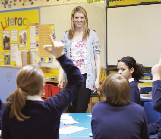 4 Ways To Further Your Business Education Education