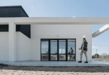 What Are the Benefits of Building Custom Houses Building Custom Houses