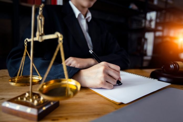 Role Of Criminal Lawyers In Fighting A Case