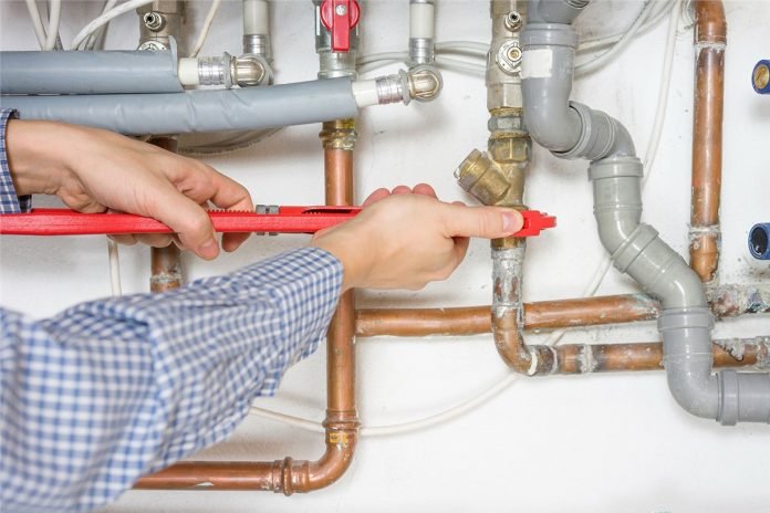 Who are Gas Plumbers?