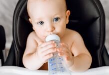Can bottle feeding be a good alternative to breast milk? Bottle feeding