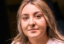 Got Hormonal Acne? Consider This Incredible Topical Antibiotic Spray for Treatment Hormonal Acne