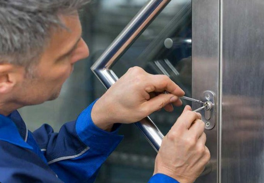 Understanding Locksmith Services: Your Key to Security