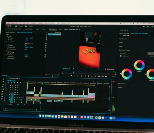Breaking Down The Benefits Of Cloud-Based EMS Software Cloud-Based EMS Software