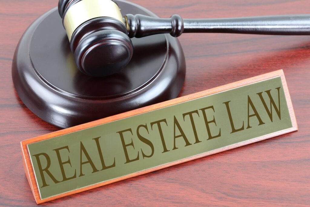 The Evolution of Virtual Real Estate: Opportunities and Risks 