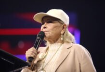 Roseanne Barr Net Worth: A Closer Look at the Comedian’s Wealth roseanne barr net worth