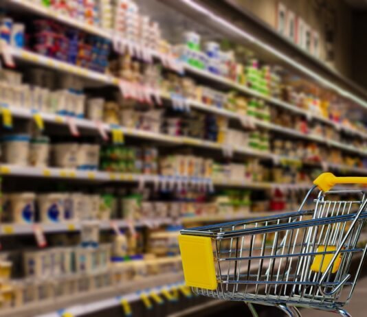 Innovate to Elevate: Transforming Sales with Strategic Grocery Store Displays