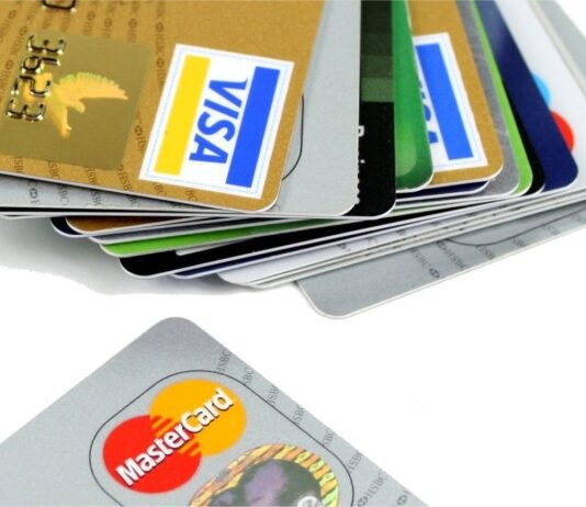 Navigating Foreign Transaction Fees When Using Credit Cards Abroad Credit Cards