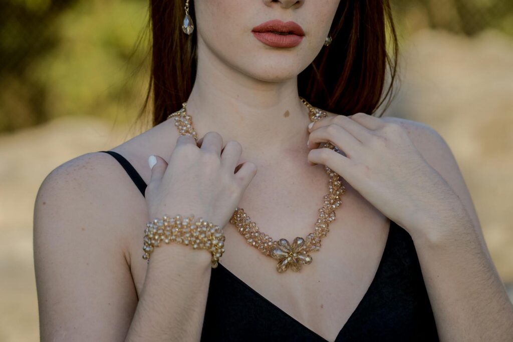The Hottest Necklace Trends of 2024: A Comprehensive Guide