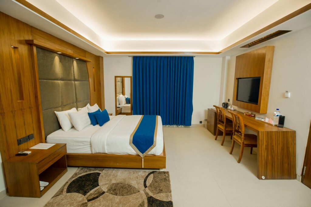 7 Recent Developments and Enhancements in Hospitality TVs: Elevating Guest Experience 