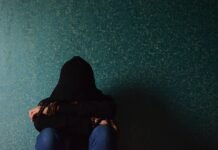 Am I Depressed? 6 Signs That You Might Be Depression Signs