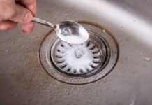 Clear Signs You Need a Professional Drain Cleaning Drain Cleaning