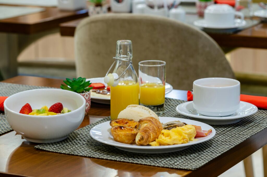 Where’s the Best Waikiki Breakfast Experience? 