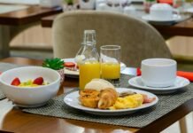 Where’s the Best Waikiki Breakfast Experience? Breakfast Experience