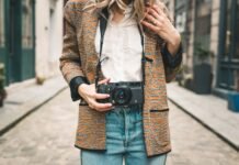 Are Hybrid Travel Lenses Making DSLR Kits Obsolete for Casual Photographers? Hybrid Travel Lenses