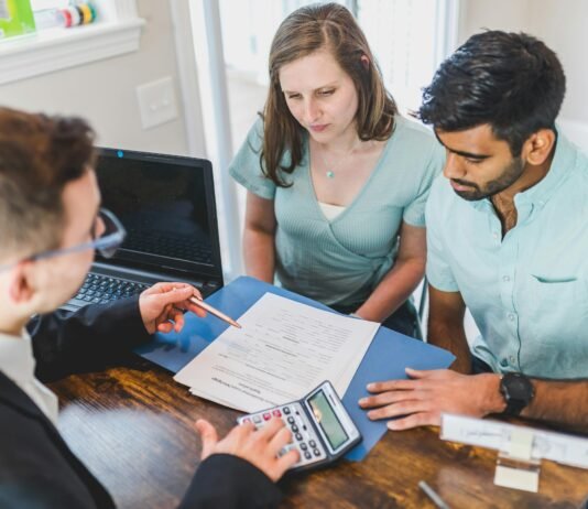 What Do Property Consultants Do? A Complete Guide for Buyers and Sellers Property Consultants