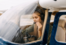 How a Flight School Becomes Popular Among Aspiring Pilots Flight School